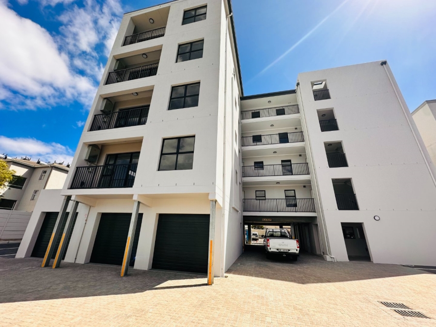 1 Bedroom Property for Sale in Table View Western Cape